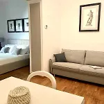 Florart Boutique Apartment, Giardino E Vasca Idro