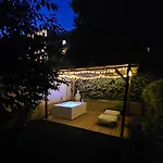 Florart Boutique Apartment, Giardino E Vasca Idro